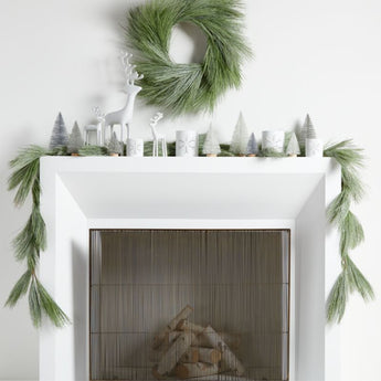 "White Reindeer 10.5""".
