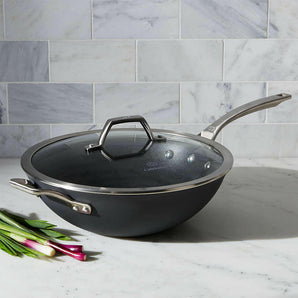 Calphalon Calphalon ® Signature 12" Non-Stick Flat-Bottom Wok with Lid.