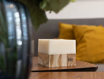 Aire Vanilla-Jungle Aromatic Candle.