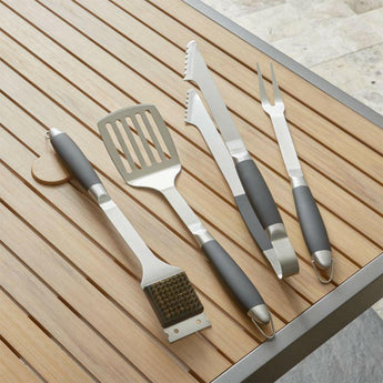 Black-Handled 4-Piece Barbecue Tool Set.