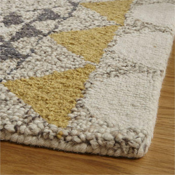 Thea Hand Hooked Wool Rug.