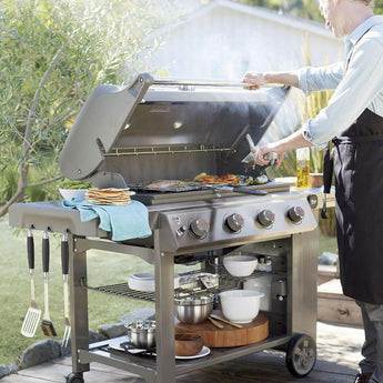 Black-Handled 4-Piece Barbecue Tool Set.