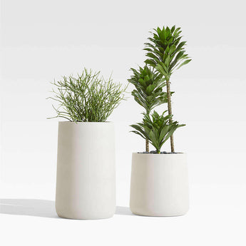 Saabira Taupe 23.25" Tall Indoor/Outdoor Planter.