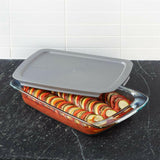 Pyrex Rectangular Baking Dish with Lid.