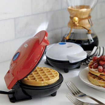 Chemex 6-Cup Coffeemaker with Wood Collar.